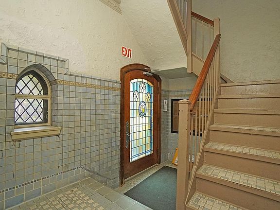 3rd image of 2324 Park Ave Unit 10