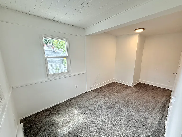 3 Sherman Ave #3 — Photo 5