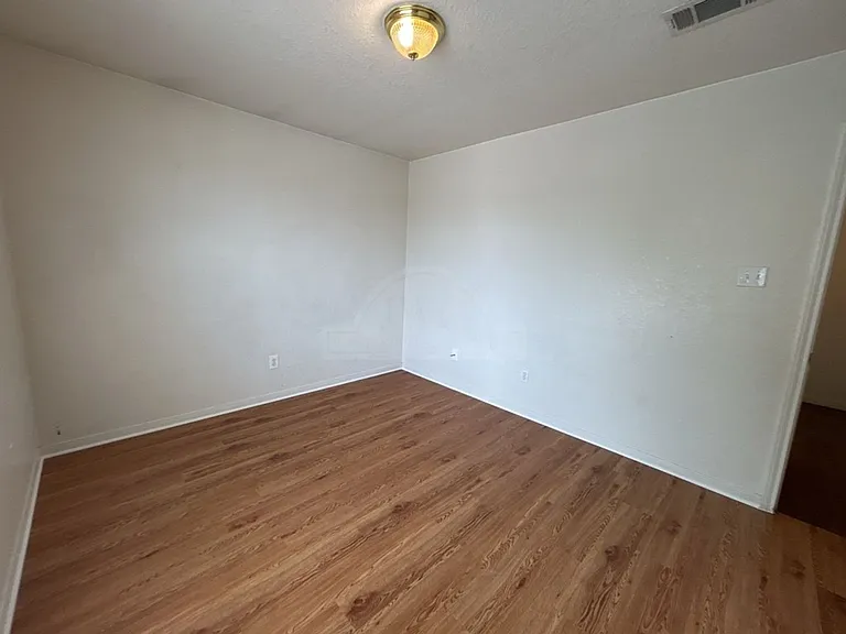 1407 Dugger, Killeen — Photo 8