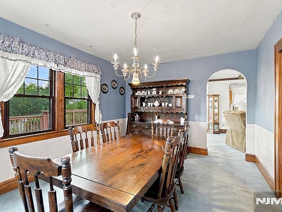 5th image of 93 Stoughton Street