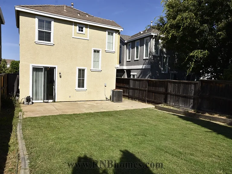268 Phoenix Cir — Photo 17