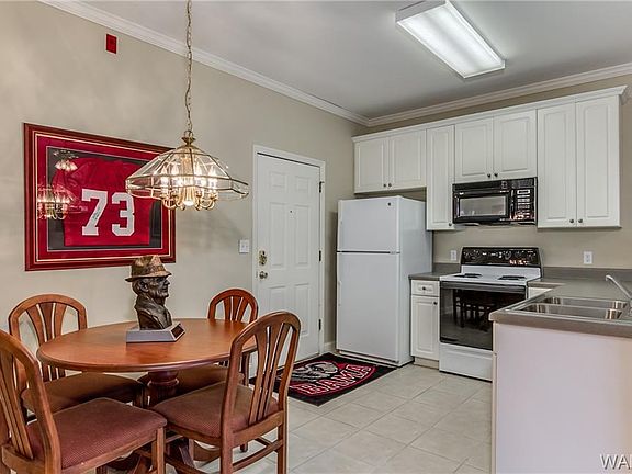 5th image of 900 Red Drew Ave Unit 21