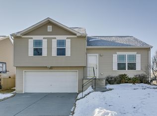 19521 Laci St, Omaha, NE 68135