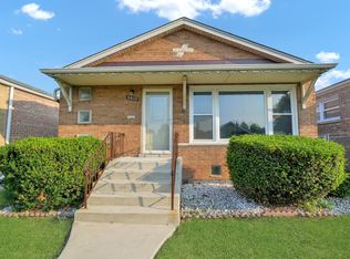 3915 W 68th Pl, Chicago, IL 60629
