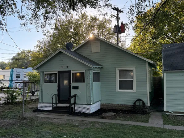 2713.5 SE Indiana Ave, Topeka, KS 66605