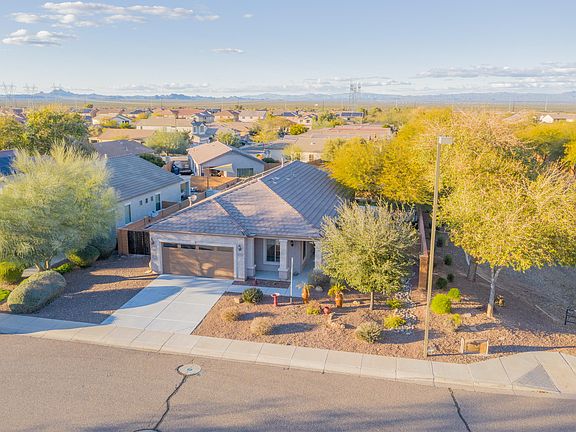 3rd image of 26098 W Tonopah Dr