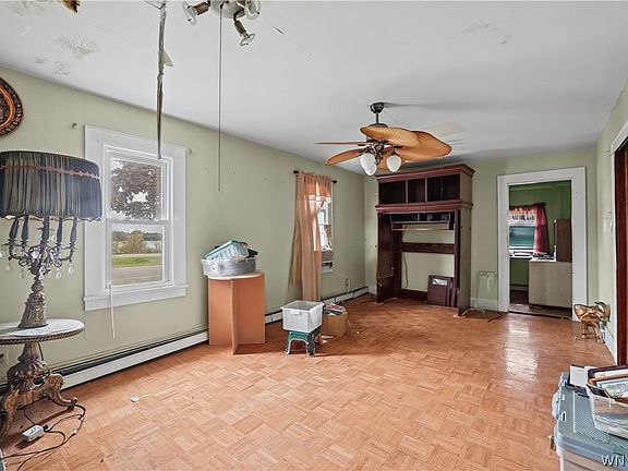 5th image of 3031 W River Rd
