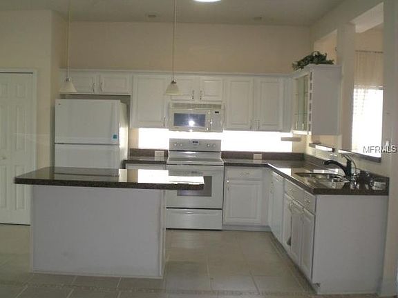 4th image of 172 Canary Island Cir