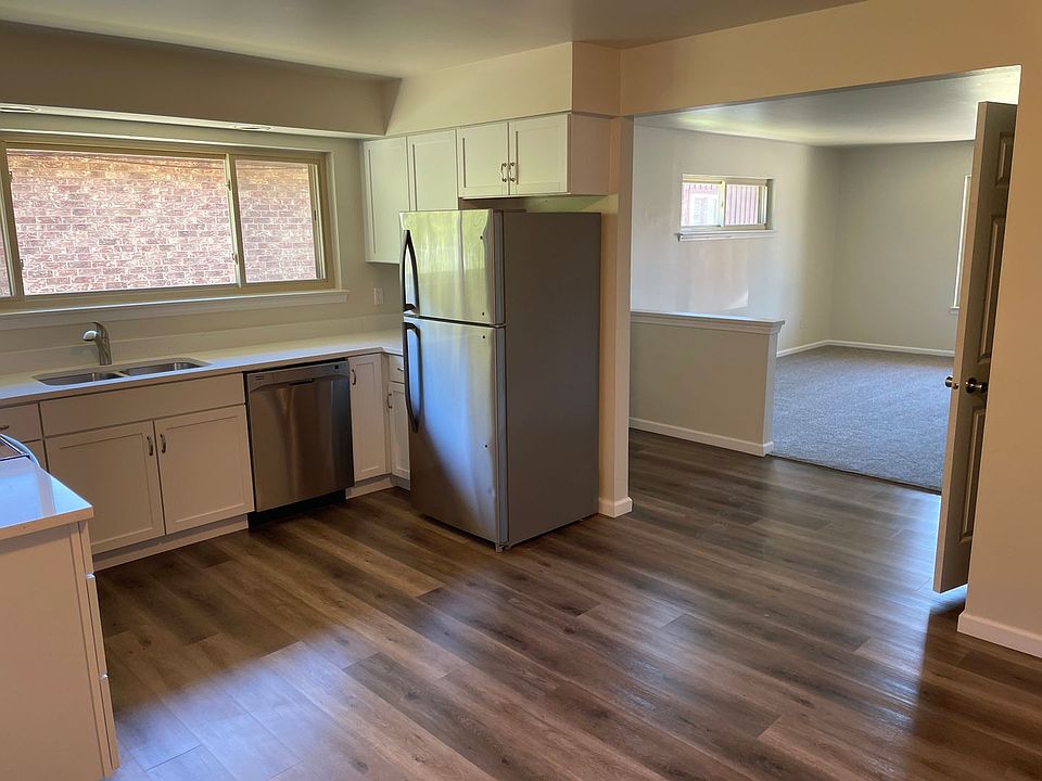 1005A Parkwood Dr, Joliet, IL 60432 Zillow