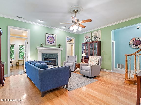 4th image of 8265 Windersgate Dr
