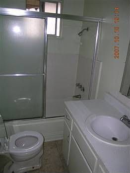 4th image of 563 N Watts Ave
