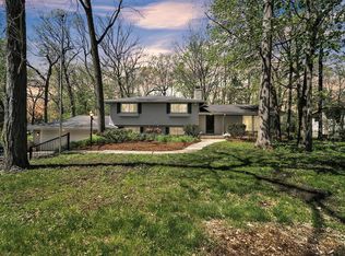 3445 Hollywood Ln, Brookfield, WI 53045