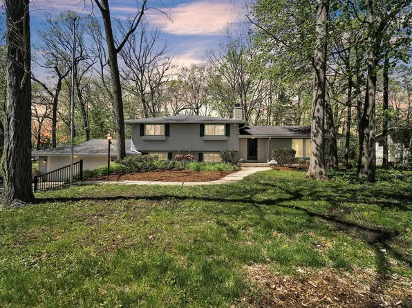 3445 Hollywood LANE, Brookfield, WI 53045