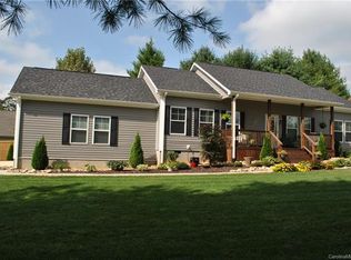 120 Mount Gilead Church Rd, Mills River, NC 28759