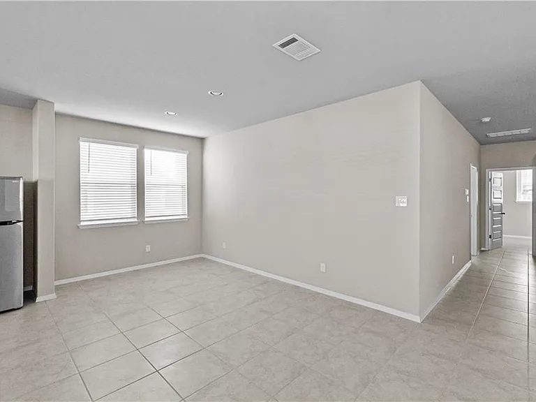 124 Fabion St — Photo 9