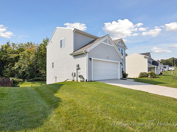 2nd image of 10870 Carmen Oak Dr SE