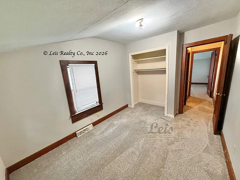417 N West St — Photo 8