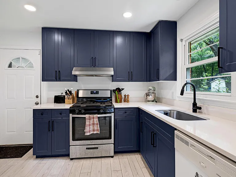 4824 Stafford Dr — Photo 13