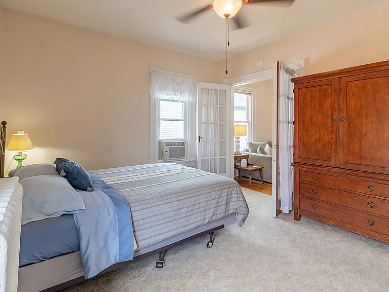 1025 Cameron Ave — Photo 16