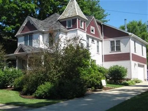 4591 Prospect St, Mantua, OH 44255