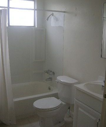 3rd image of 178 W Indra St