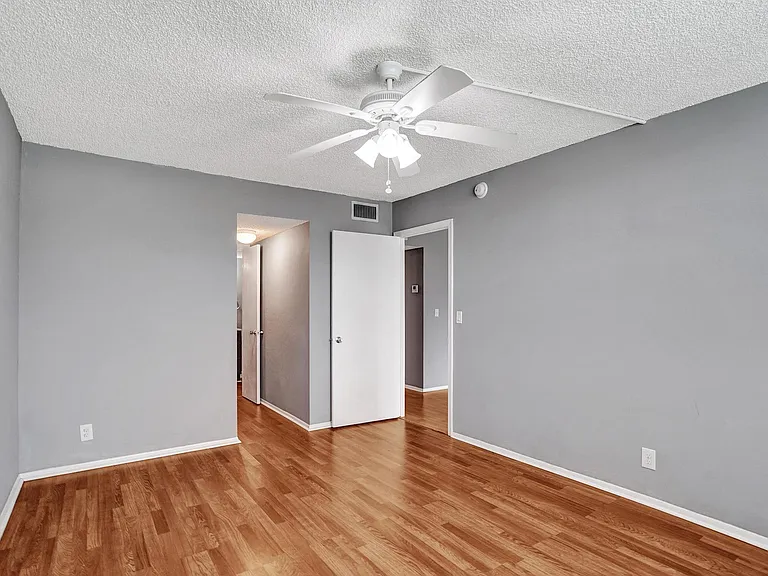 9460 Poinciana Pl #101 — Photo 14