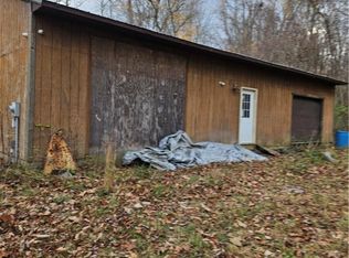 2866 McMackin Rd, Madison, OH 44057