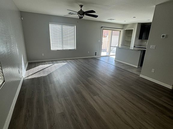4th image of 6425 Burlap Ct