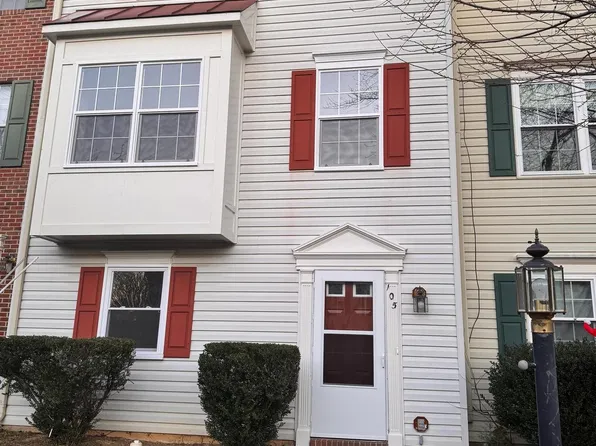 105 Abby Ln, Fredericksburg, VA 22405