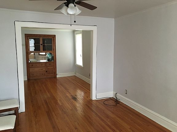 4th image of 4135 N St Louis Ave #1