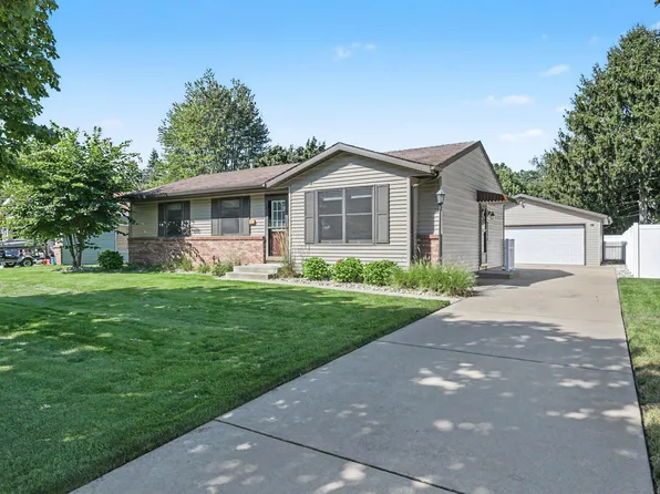 3461 Auburn Ave NE, Grand Rapids, MI 49525