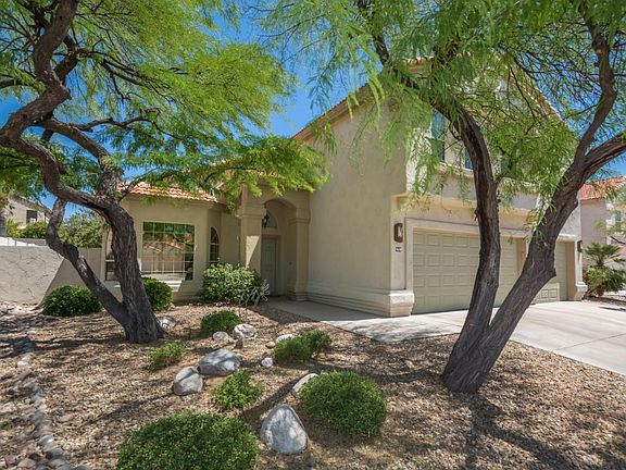 3rd image of 960 W Graythorn Pl
