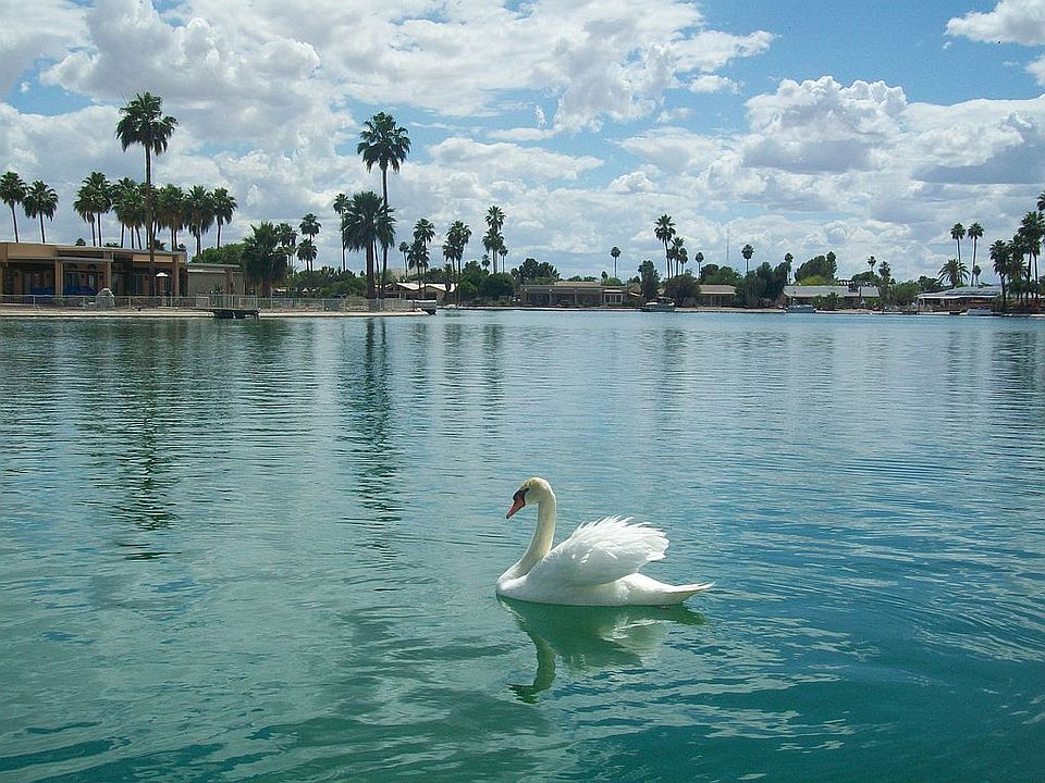 DAWN LAKE-PRIVATE LAKE