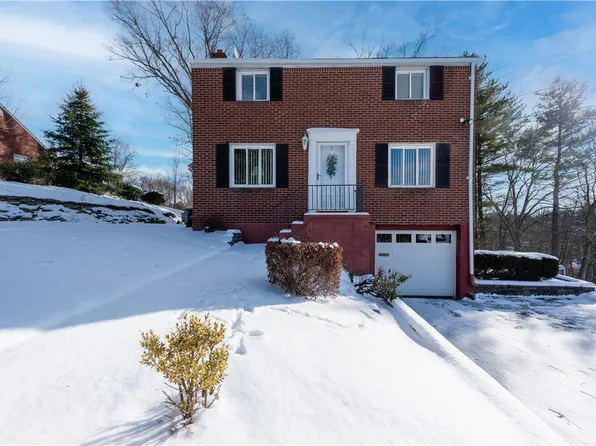 2725 Summit St, Bethel Park, PA 15102