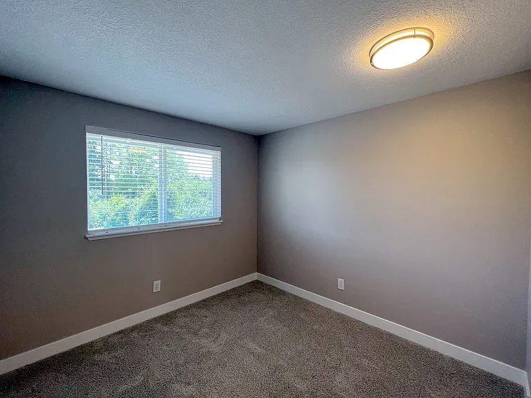 706 Browning Ave S #6 — Photo 20