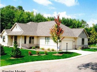 69 Berdella Ct, Cross Plains, WI 53528