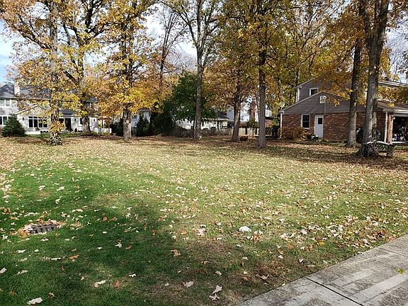 2nd image of 206 Wilmette Ave