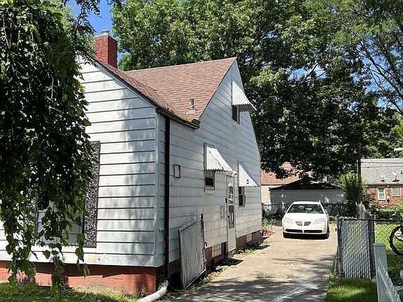 2nd image of 19637 Kenosha St
