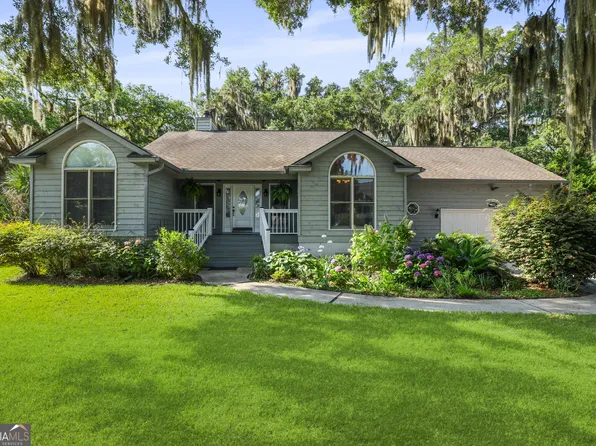 550 Strathy Hall Dr, Richmond Hill, GA 31324