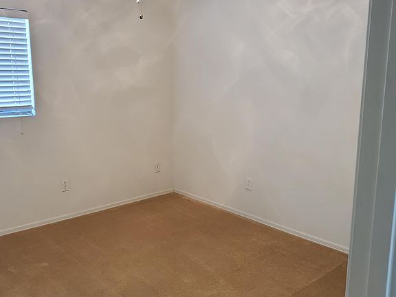 5th image of 592 W Viola St