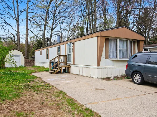17417 Greenspire Dr, Spring Lake, MI 49456