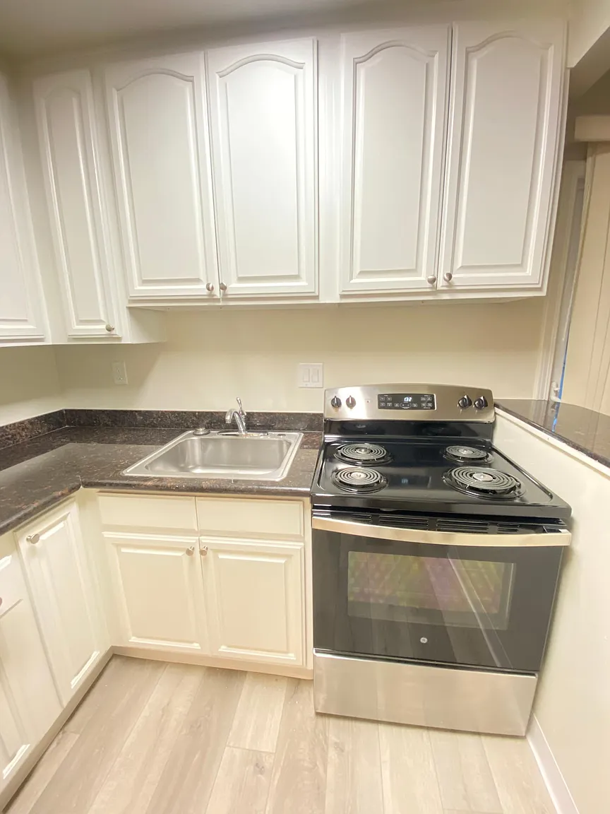 1229 Floribunda Ave APT 3 photo 1