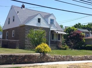1421 Brown St, Akron, OH 44301