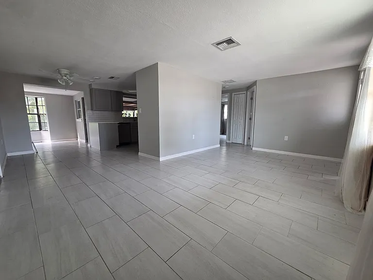 3547 Atlantis Dr — Photo 3