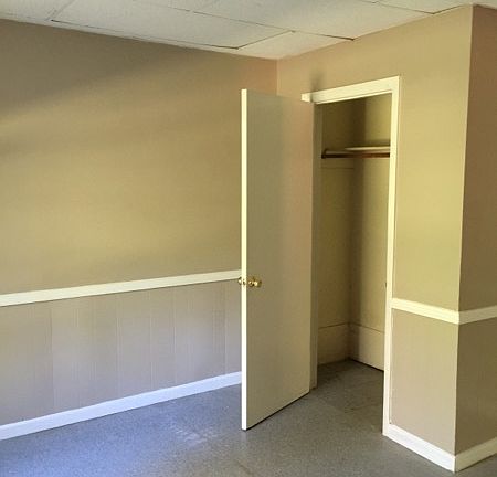 10 Front Bedroom Closet