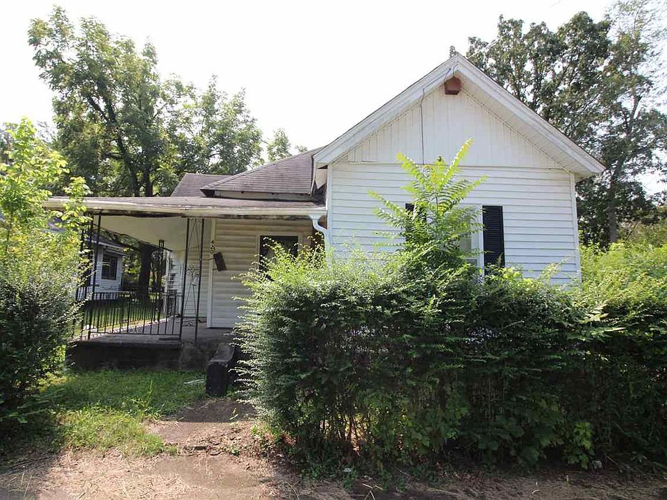 2nd image of 420 Preston St
