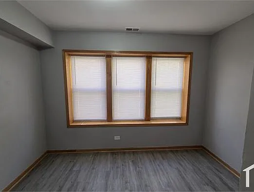 3 bed, $1,860 — Photo 2