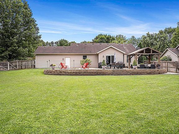 4th image of 30657 Mary Don Ln