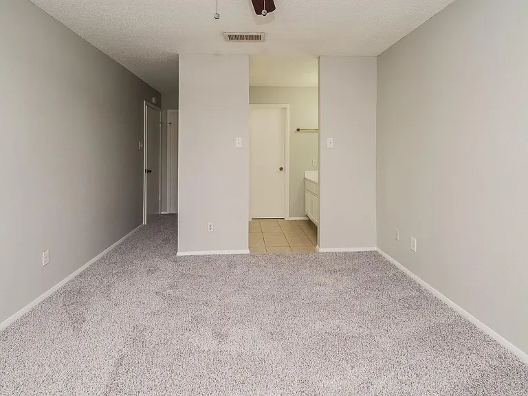 200 Pecan Dr #702 — Photo 8