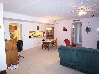 5th image of 711 W Lakeshore Dr APT 207